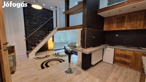 Igényesen felújított lakás a VII. kerületben