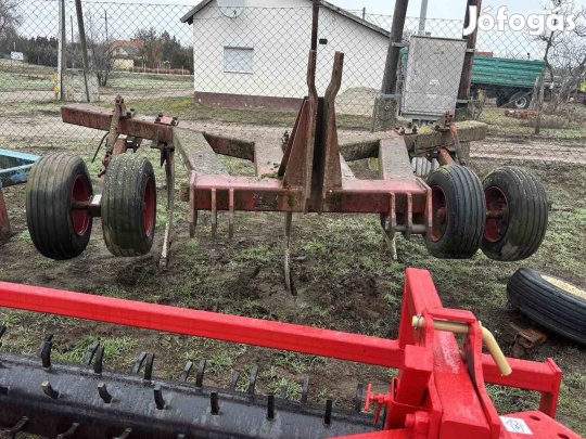 Ih 3 késes talajlazító lazító