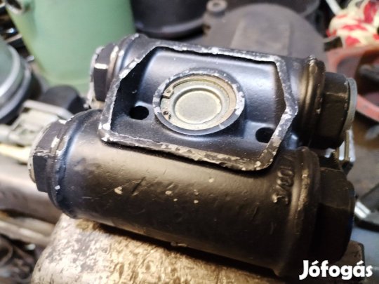 Ikarus busz Knorr-Bremze 4 körös védőszelep