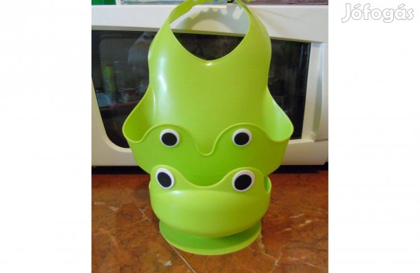 Ikea 2 részes műanyag zöld béka előke és kistál + babakanál egyben