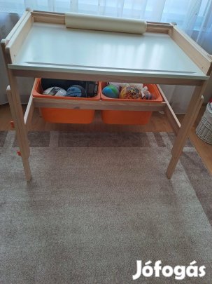 Ikea Flisat gyerekíróasztal