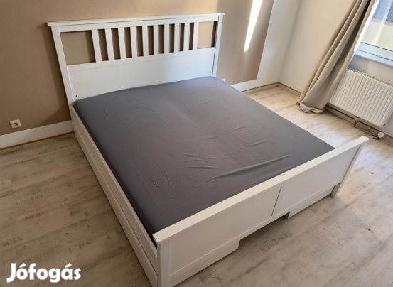 Ikea Hemnes 180x200-as ágy 2 db ágy alatti tárolóval.