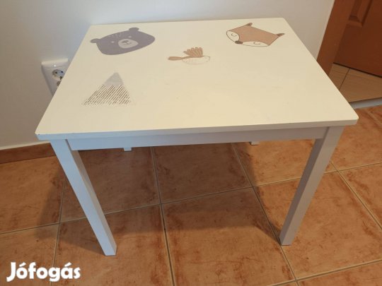 Ikea Kritter asztal és 1 db szék