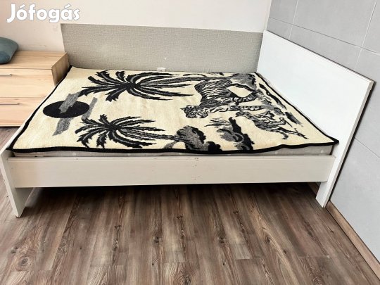 Ikea Malm ágykeret és Luröy ágyrács