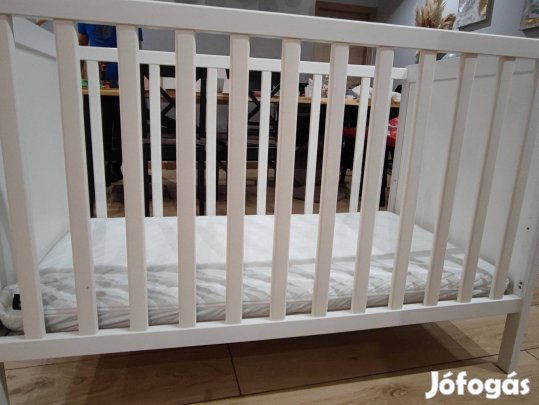 Ikea Sundvik rácsos babaágy Rotex matraccal