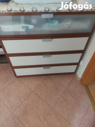 Ikea, Ikeás komód újszerű állapotú 