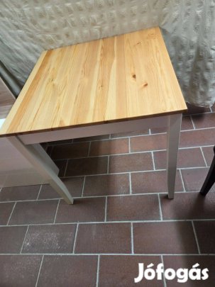 Ikea - Lerhamn tömörfa étkezőasztal 74x74 cm szép állapotban eladó