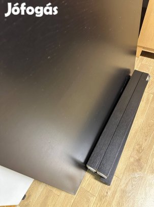 Ikea fekete étkezőasztal
