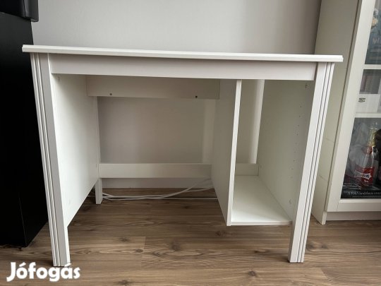 Ikea íróasztal