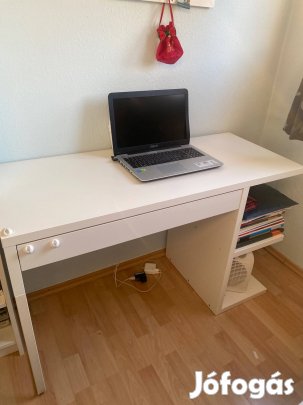 Ikea íróasztal