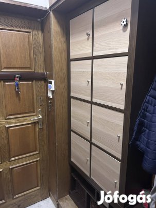 Ikea kallax ajtóval