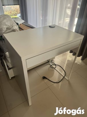 Ikea kisméretű íróasztal fiókkal és dugakj-al eladó