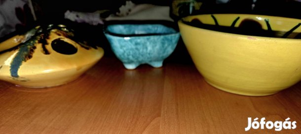 Ikebana keramia viragtartók  