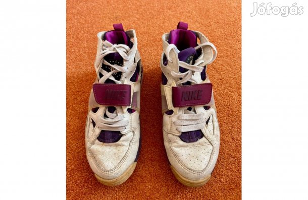 Ikonikus retró Air Huarche 40-es méretben