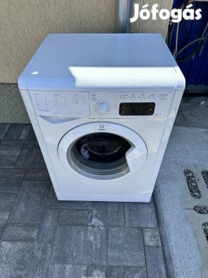 Indesit IWE6125 elöltöltős mosógép 6kg 1200" centri kijelző