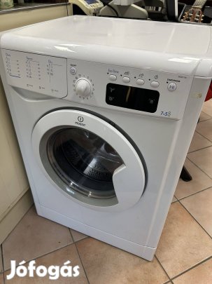 Indesit elöltöltős mosó-szárítógép 5-7 kg Iwde 7145
