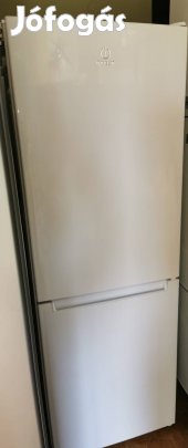 Indesit kombinált hűtőszekrény, Garanciával 