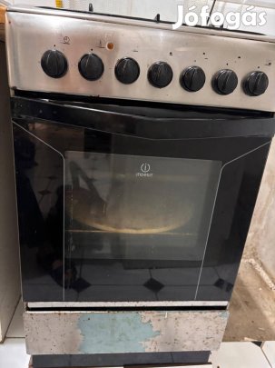 Indesit kombinált sütő