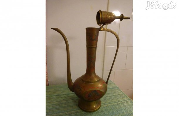 Indiai réz díszkancsó