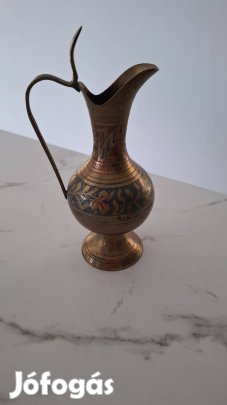 Indiai réz kiöntő