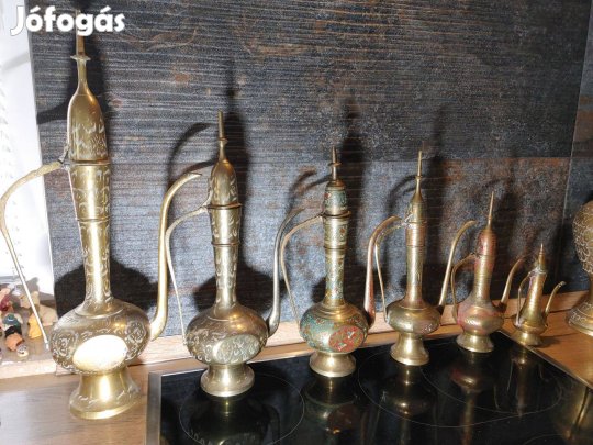 Indiai réz kiöntő kanna gyűjtemény