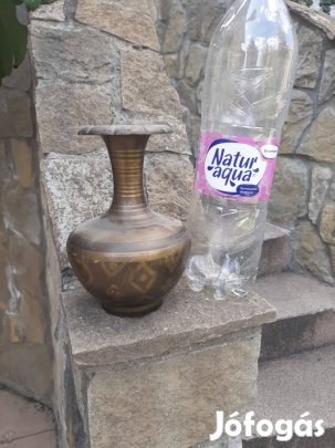 Indiai réz váza