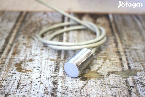 Induktív érzékelő szenzor Baumer ( 6849 )