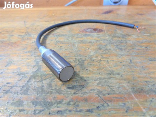Induktív érzékelő szenzor Omron ( 5820)