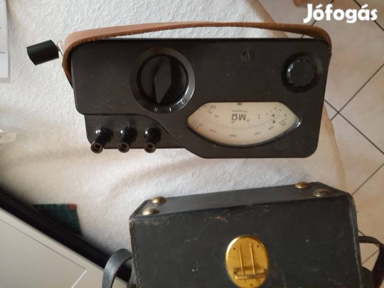 Induktoros szigetelésvizsgáló