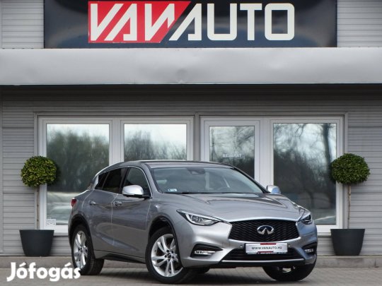 Infiniti Q30 1.6t Premium Magyarországi-360'KAM...