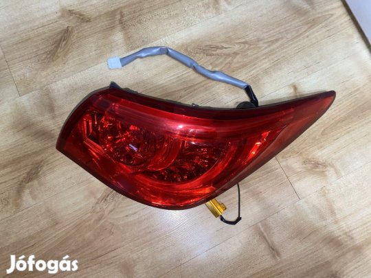 Infiniti Q50 jobb hátsó LED lámpa USA verzió