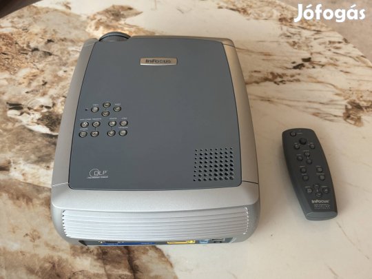 Infocus X1 házimozi DLP projektor SVGA 800x600 natív felbontás 1:2000