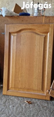 Ingatlan felújítás miatt bontott konyhabútor fa ajtólapokkal eladó