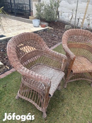 Ingyen elvihető 2 darab fonott szék