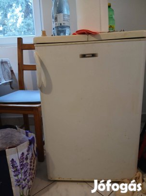 Ingyen elvihető Zanussi működő hűtő