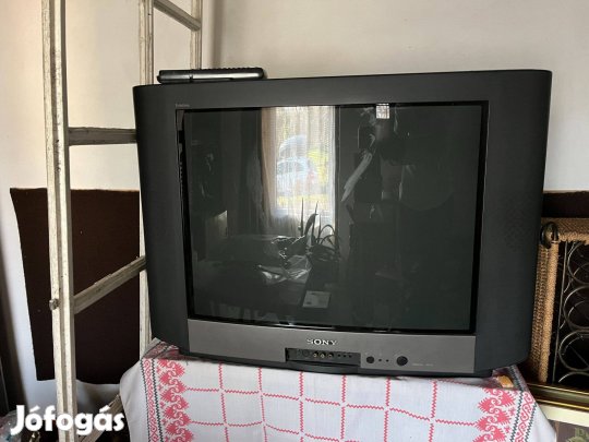 Ingyen elvihető bútor, tv