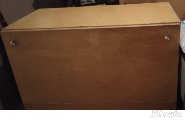 Ingyen elvihető komód