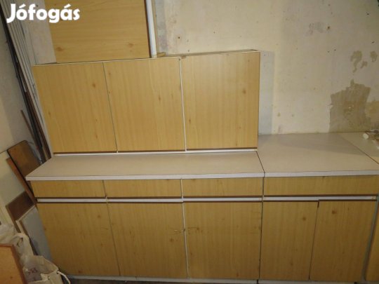 Ingyen elvihető konyhabútor