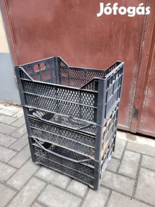 Ingyen elvihető müanyag kis ládák !