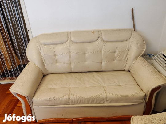 Ingyen elvihető ülőgarnitúra 