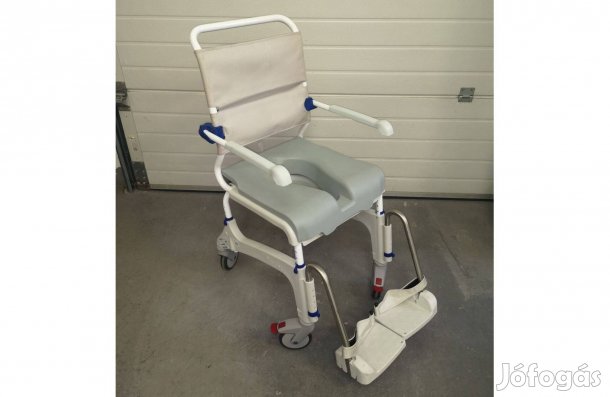 Ingyen kiszállítva! Aquatec fürdetőszék és szoba WC, gurulós WC