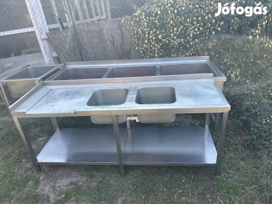 Inox ipari munka asztal mosogatóval .   