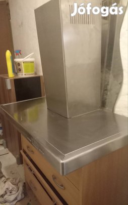 Inox konyhai szagelszívó újszerű állapotban eladó 