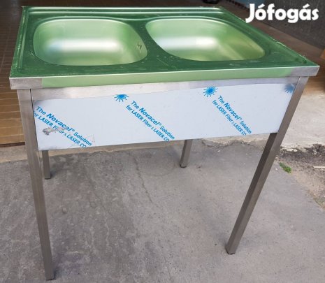 Inox rozsdamentes acél fóliás lábon álló 2 medencés mosogató