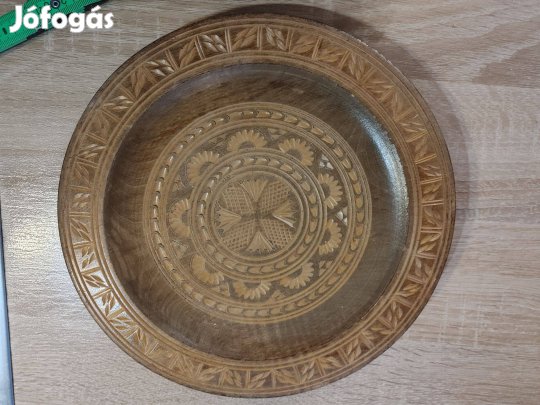 Intarziás fa falitányér