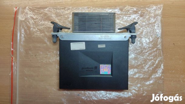 Intel Pentium III Xeon (328794-010) Szerver processzor