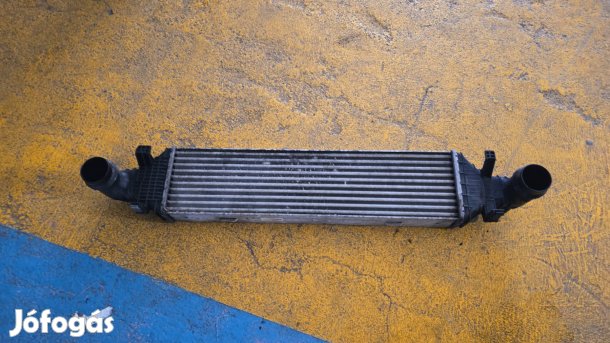 Intercooler A2045000200 eladó