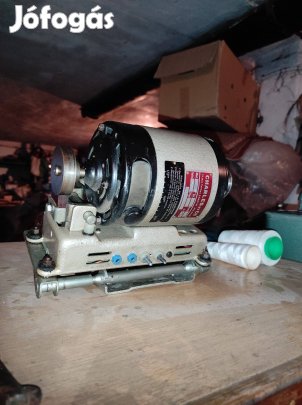 Interlock "Charles" varrógép-motor, állvánnyal eladó