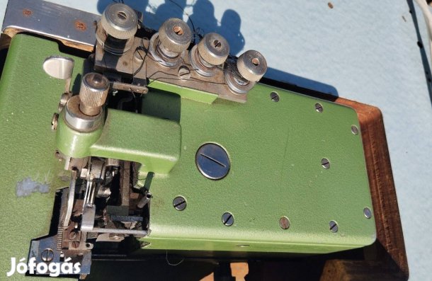 Interlock varrógép