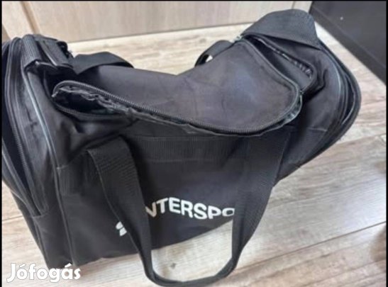 Intersport Sporttáska 35L